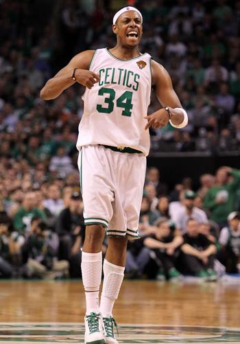 费内巴切门将利瓦科维奇自租借加盟赫罗纳以来，还没...（租借转投赫罗纳后，费内巴切门将利瓦科维奇至今仍未…）