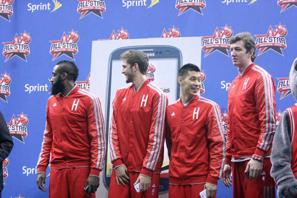 姆巴佩：防守维尼修斯90分钟，太折磨边后卫了（姆巴佩：边后卫盯防维尼修斯整场比赛，真是太煎熬）