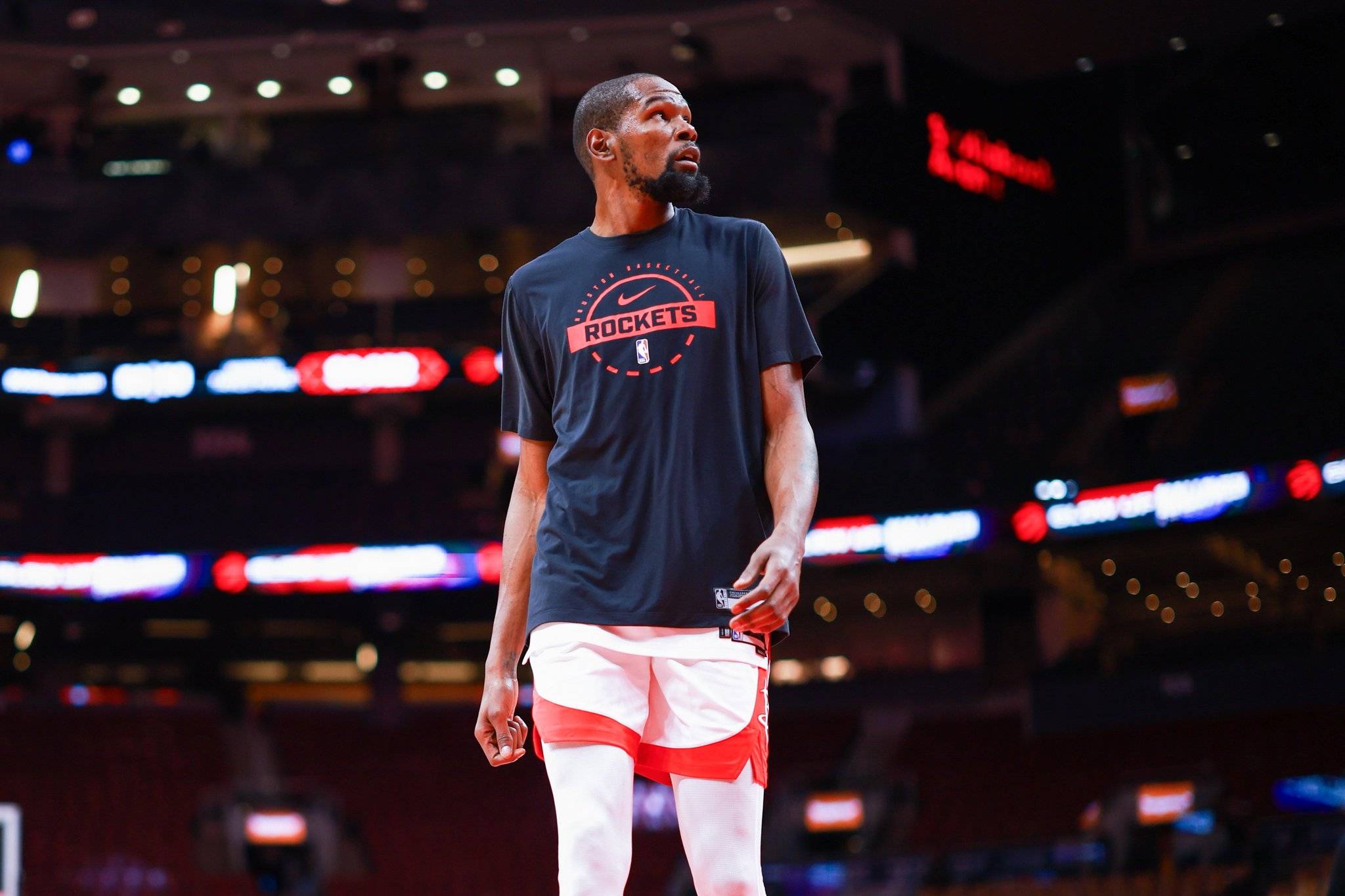 罗马诺：曼联要等谢什科伤情确定后再与齐尔克泽讨论未来（罗马诺：曼联待确认谢什科伤势后，再与齐尔克泽商谈未来）