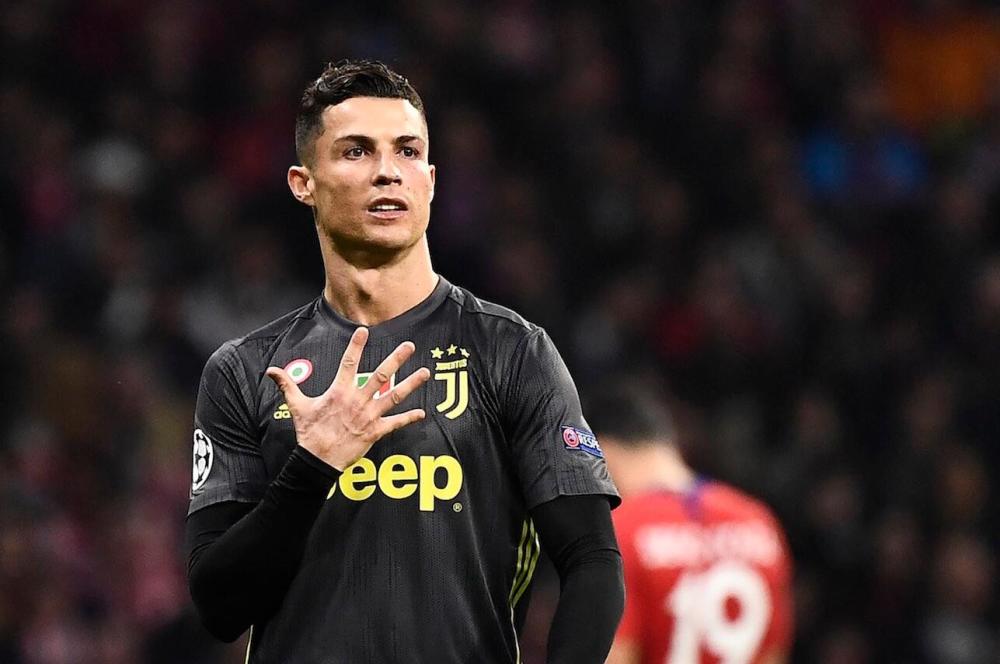 西媒：皇马将就内格雷拉案向FIFA投诉，称长期遭不公对待