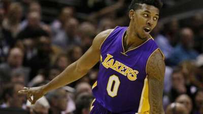 19岁212天，麦利是纽卡队史第二年轻在英超单场传射的球员（19岁212天的麦利成为纽卡史上在英超单场完成传射的第二年轻球员）