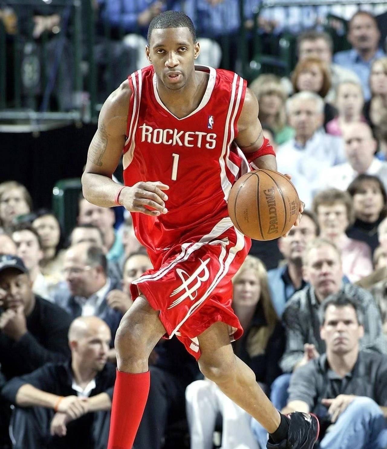 拜仁客战阿森纳名单：凯恩、奥利塞领衔，迪亚斯停赛（拜仁客赴阿森纳大名单：凯恩、奥利塞压阵，迪亚斯因停赛缺席）