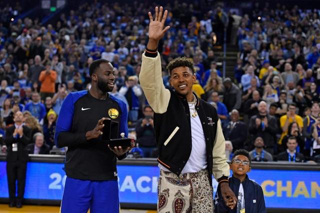 李嗣镕姐弟俩观战足协杯决赛，姐姐晒明媚穿搭，与张稀哲合影（足协杯决赛现场：李嗣镕姐弟看台现身，姐姐晒清新穿搭并与张稀哲合影）